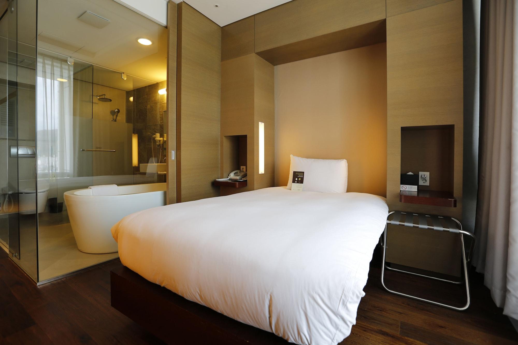 Grand Mercure Ambassador Changwon Exteriör bild