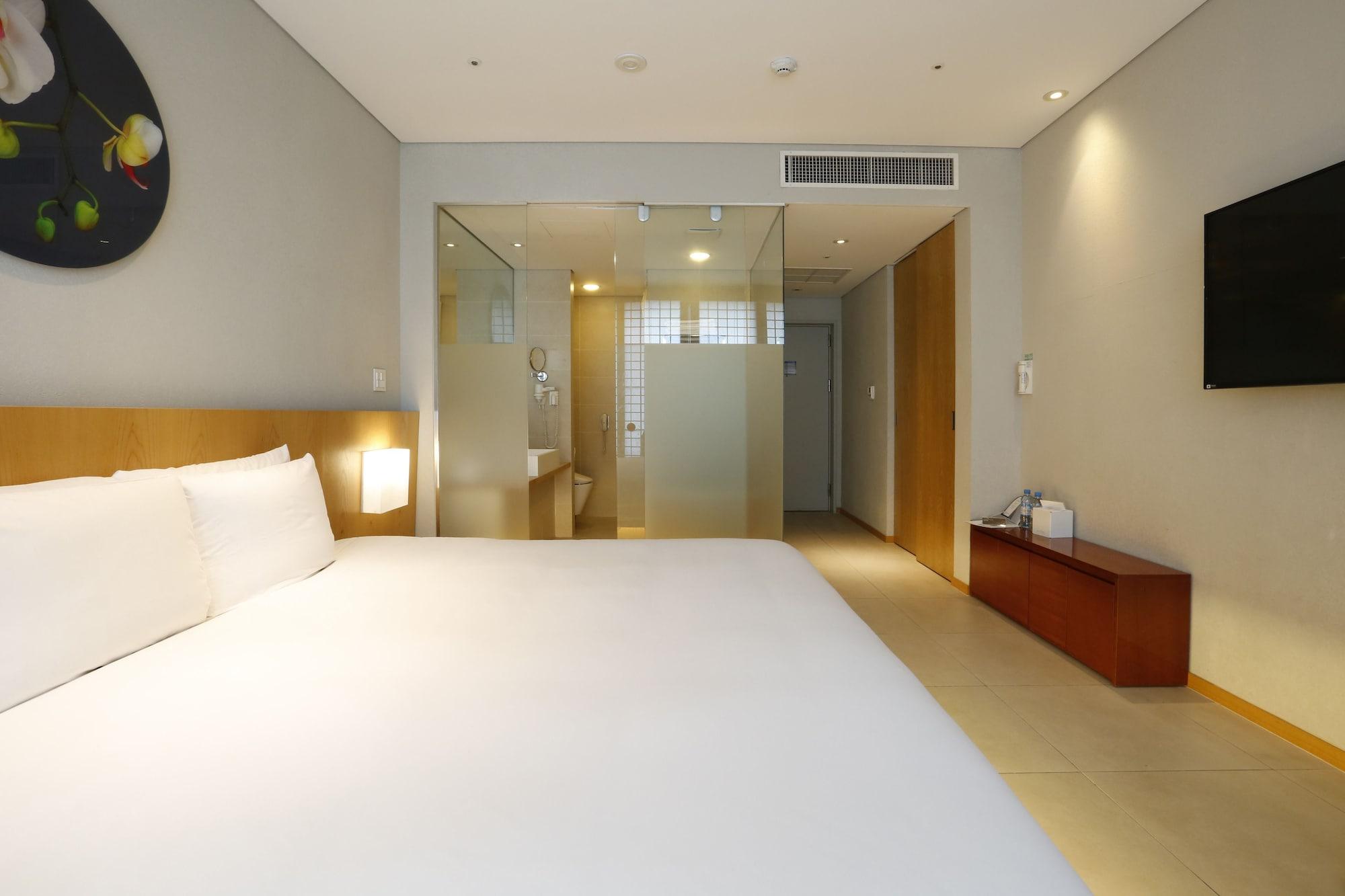 Grand Mercure Ambassador Changwon Exteriör bild