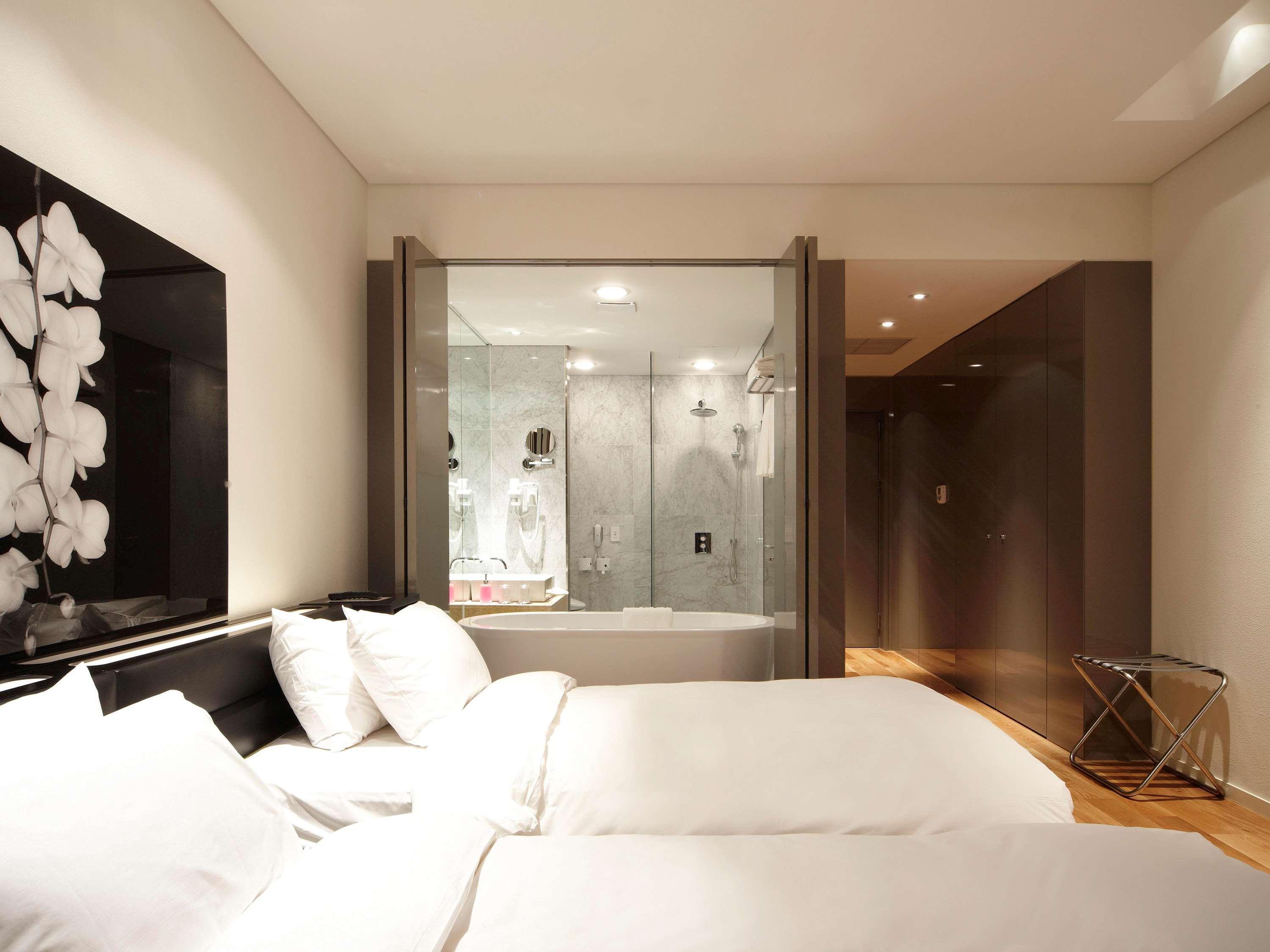 Grand Mercure Ambassador Changwon Exteriör bild